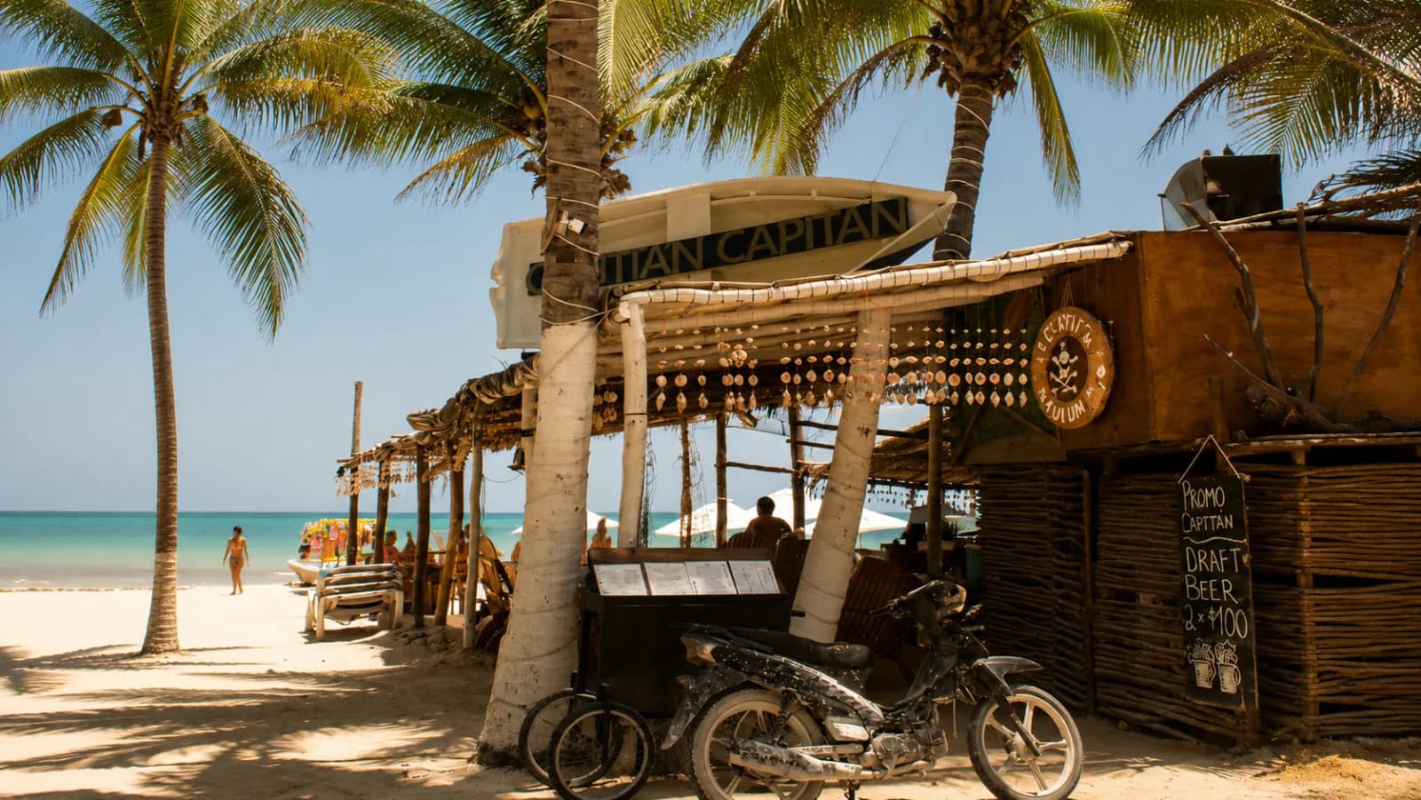 Qué hacer en Holbox en carrito de golf 2026: Punta Mosquito, Punta Cocos y las experiencias por lancha | KORU